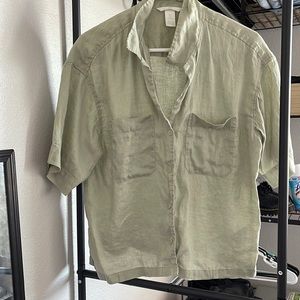 H&M sage green short sleeve button up